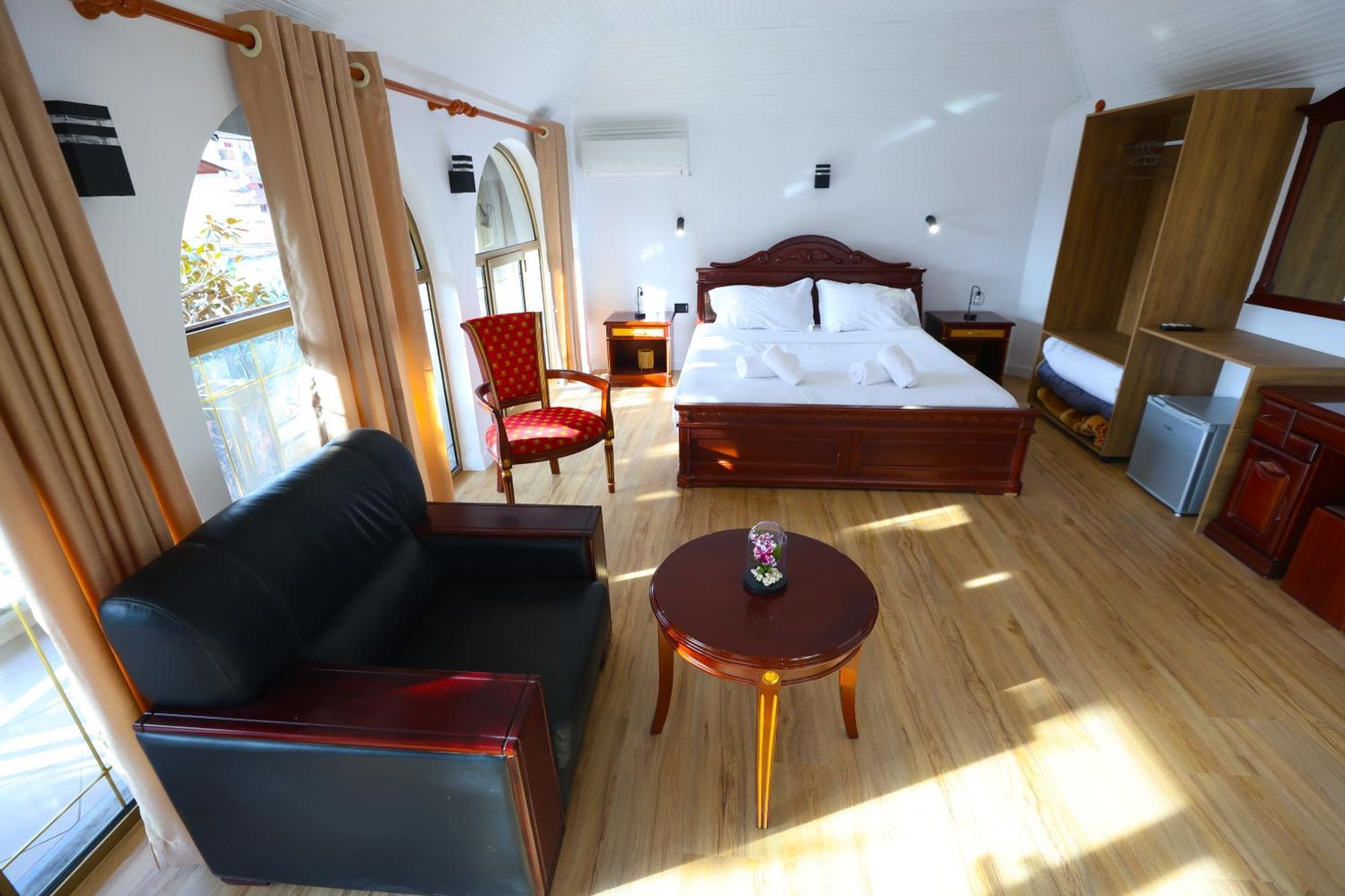 Vila Alizee Hotel Tirana Exteriér fotografie