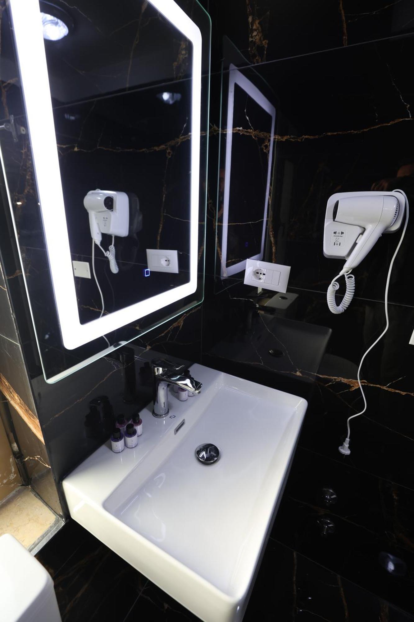 Vila Alizee Hotel Tirana Exteriér fotografie